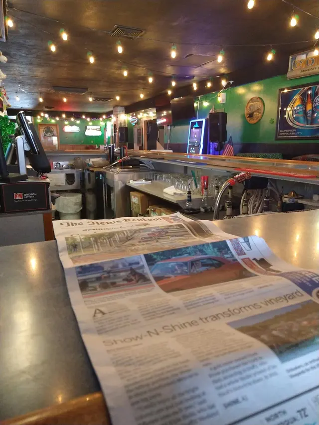 Shamrocks Cocktail Bar — customer photo 6