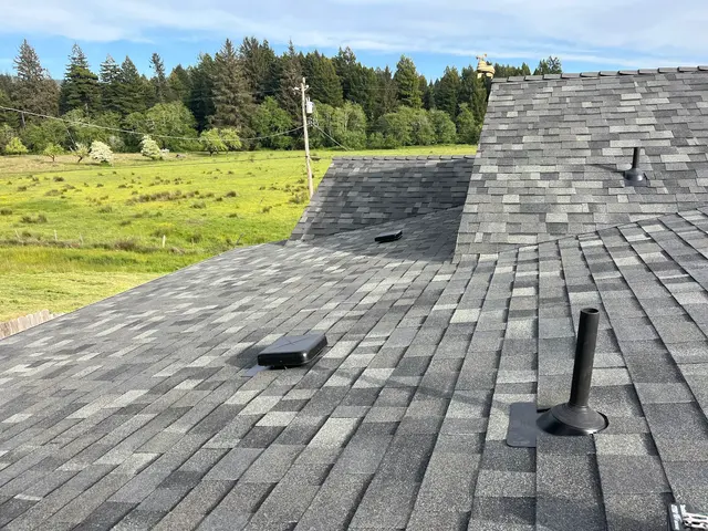 Mckinnon's Roofing — photo from the business 12