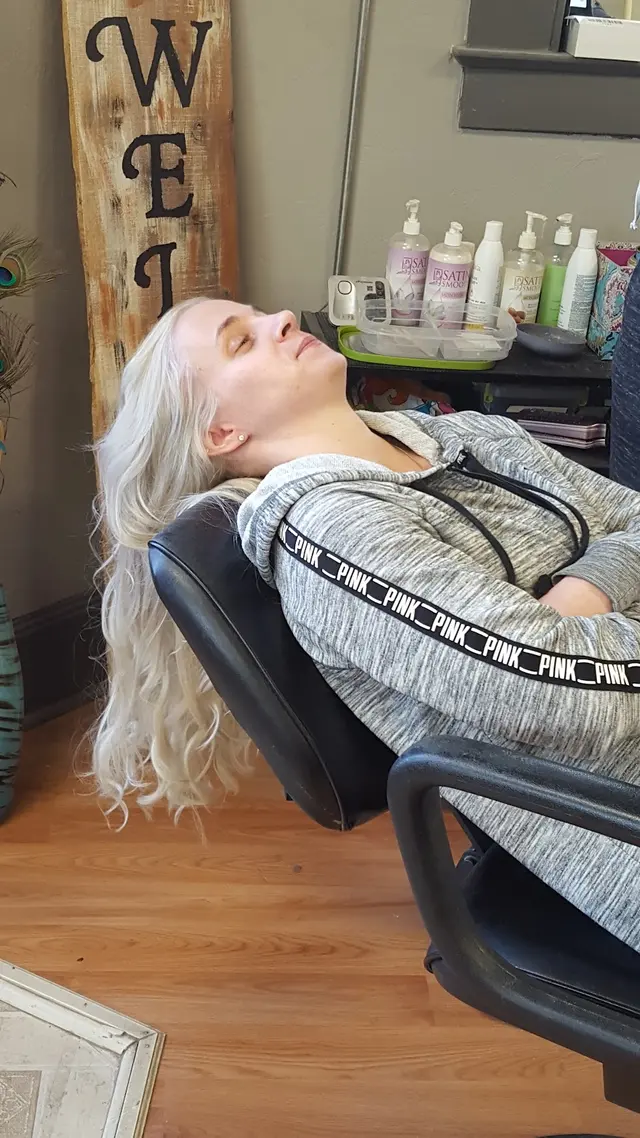 Hair To Dye For — customer photo 2