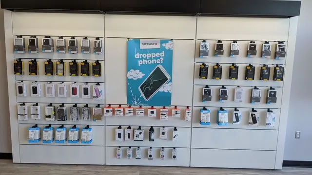 uBreakiFix - Phone and Computer Repair — photo from the business 3