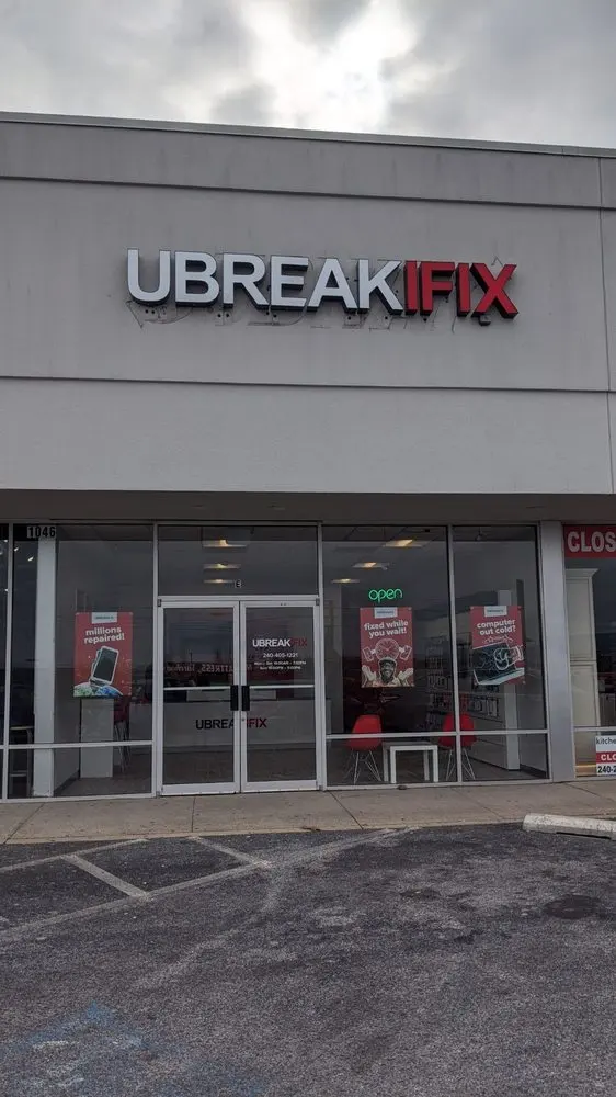 uBreakiFix - Phone and Computer Repair — photo from the business 2