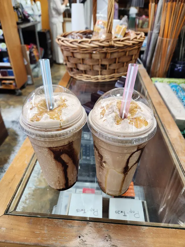 Robertsons Shop — customer photo 2