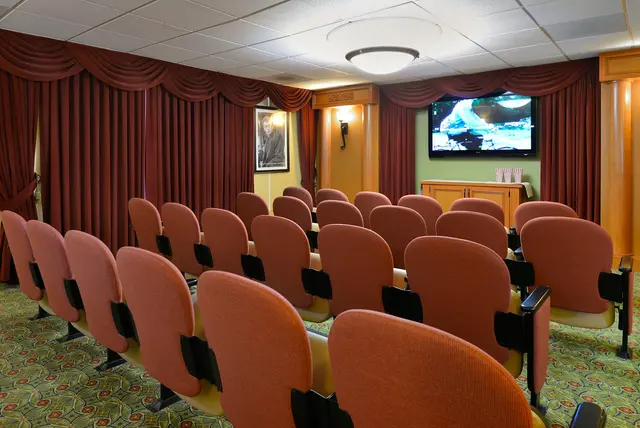 Kingsley Manor — photo from the business 5