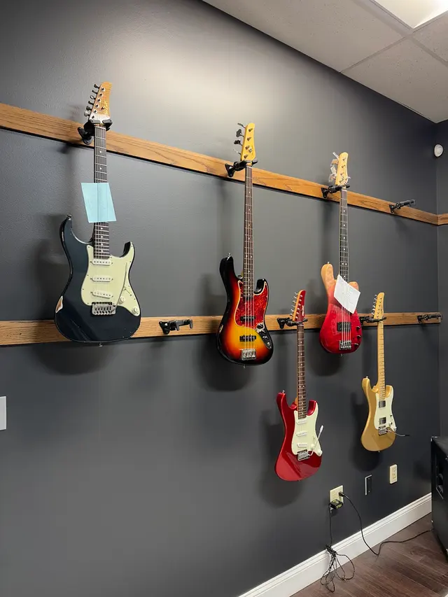 Mike Lull's Guitar Works — customer photo 3