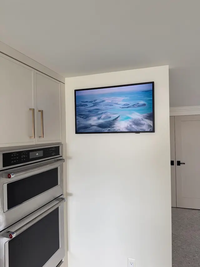 On Screen Electronics LLC — photo from the business 7