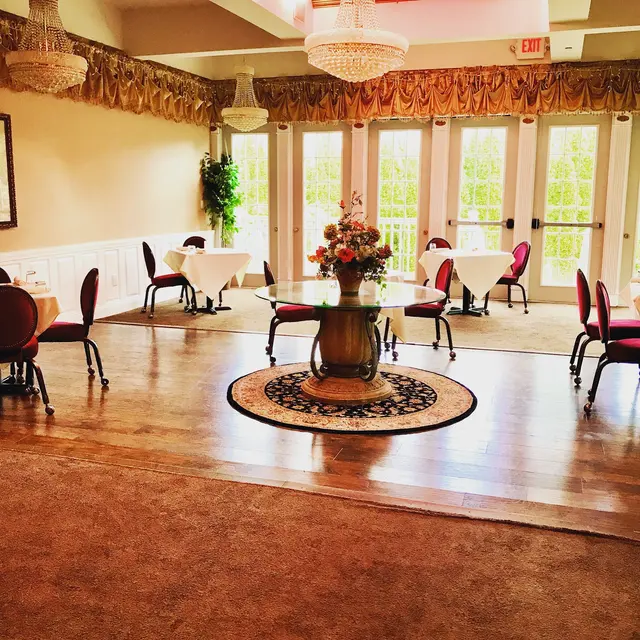 Bella Tori at the Mansion — photo from the business 9