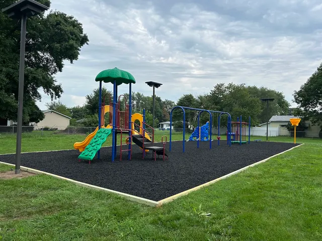 Creekside Landscapes — photo from the business 6