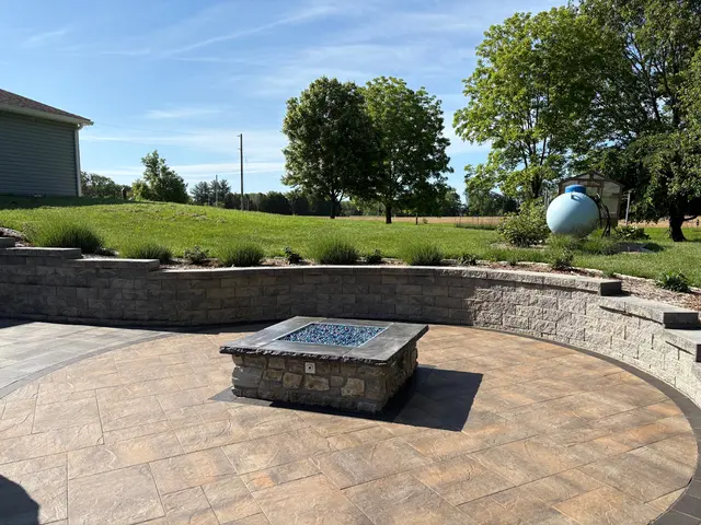 Creekside Landscapes — photo from the business 7