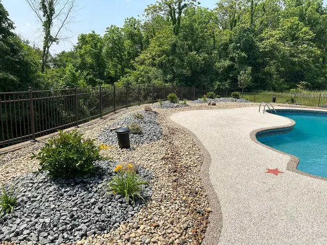 Creekside Landscapes — photo from the business 10