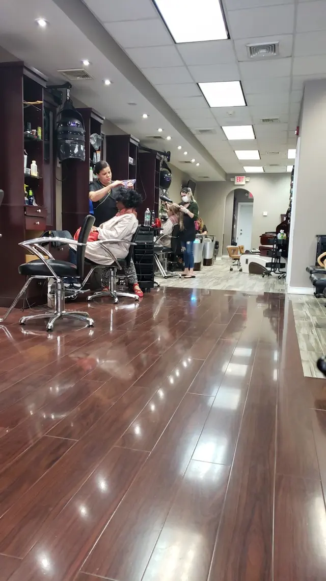 Yigsy Hair Studio — customer photo 11