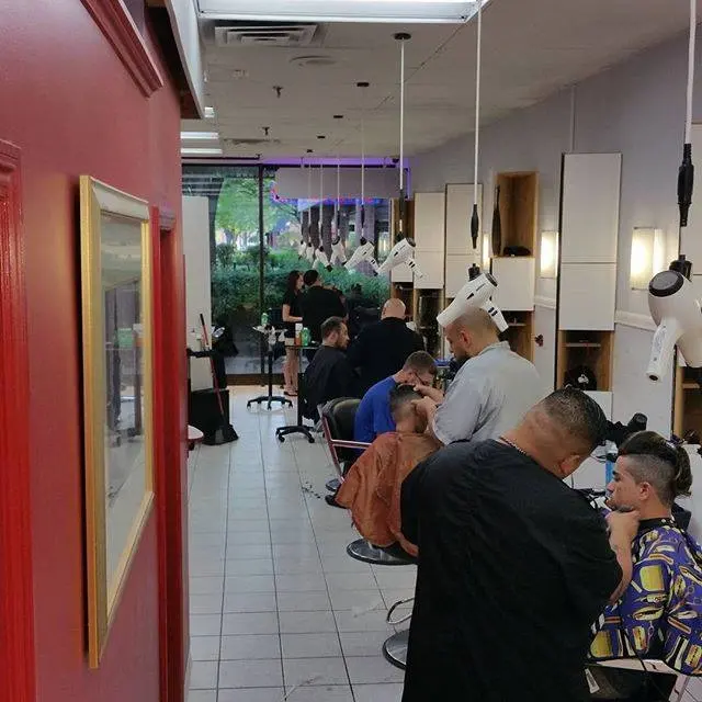 Haircutter in the Meadow — photo from the business 4