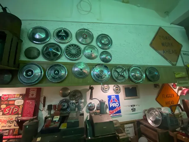 Pocket Change Antique Mall — customer photo 12