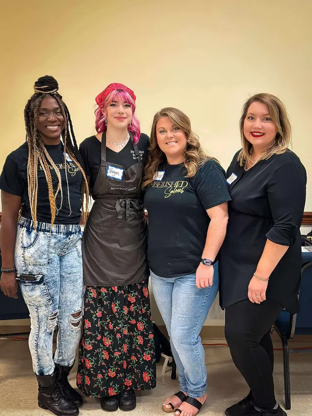 Embellished Lady Lake — photo from the business 11