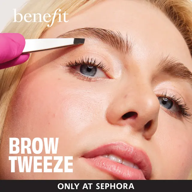 Benefit Cosmetics BrowBar — photo from the business 6