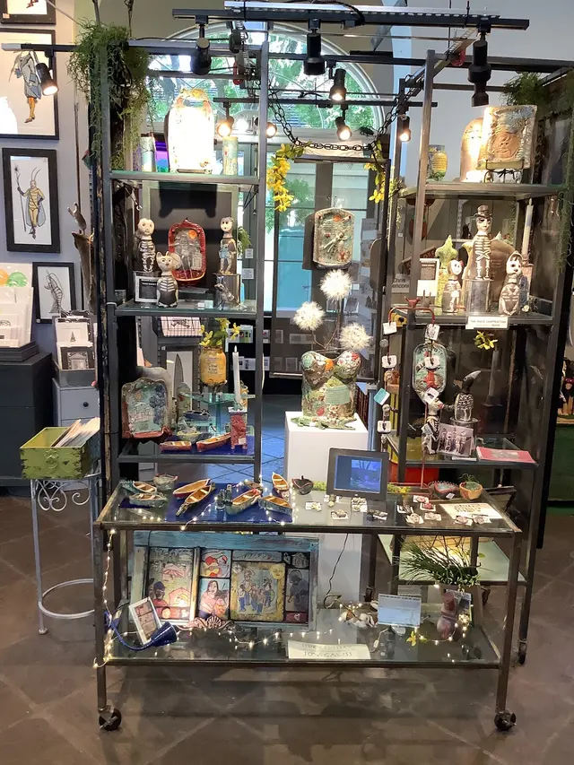 Dutch Alley Artist's Co-op — photo from the business 11