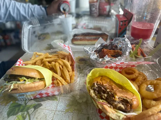 Al's Pizza Burger & Fries Joint — customer photo 11