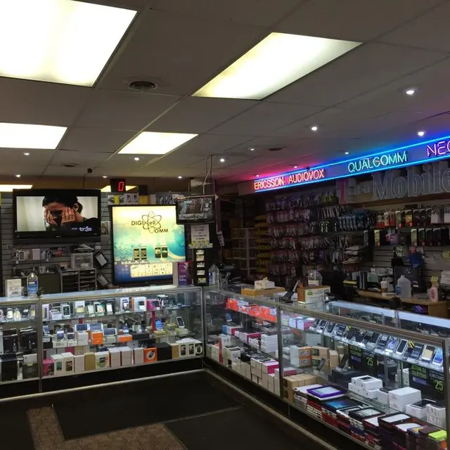 Digi-Cell Phone Repair |We Fix iPhones, iPads, Macs & Computers — photo from the business 8