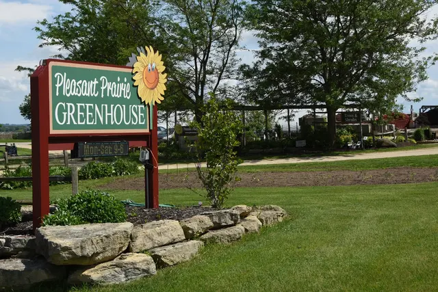 Pleasant Prairie Greenhouse / Urban Landscaping — customer photo 6