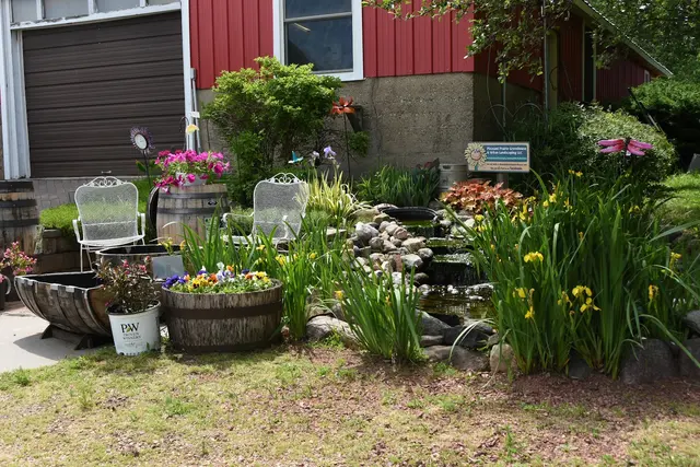 Pleasant Prairie Greenhouse / Urban Landscaping — customer photo 5