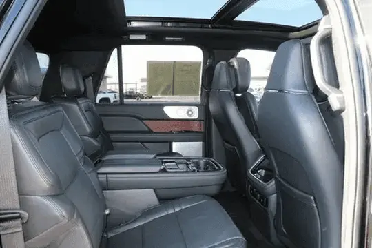 Bing Mountain Luxury Transportation — photo from the business 9