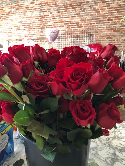 Cafe Sign Floral and Gift — photo from the business 11