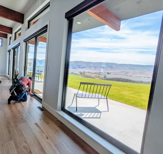 PNW Window Cleaning — photo from the business 4