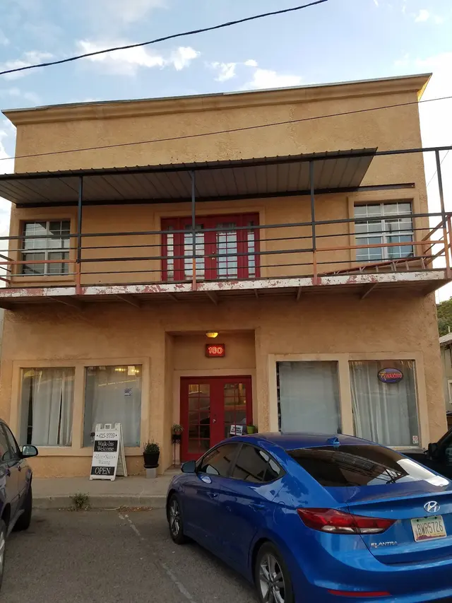 Vamp Salon — customer photo 5