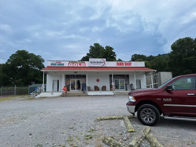 The Gun Shop and Trading Post — customer photo 1