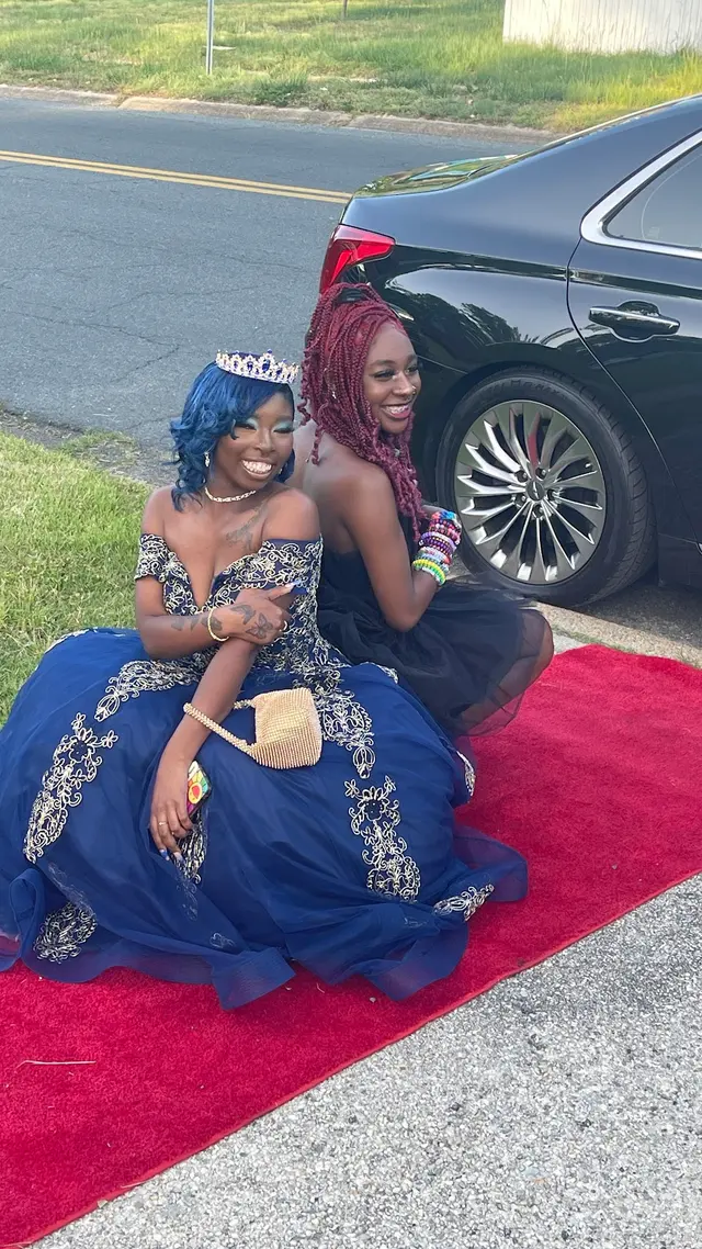 Couples Limousines — photo from the business 3