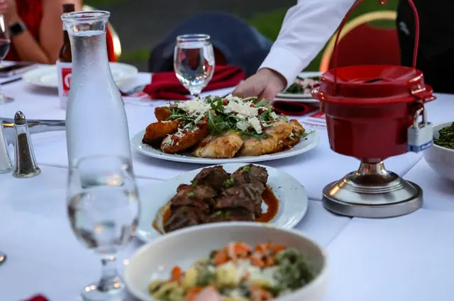 Saz's Catering | Milwaukee — photo from the business 11