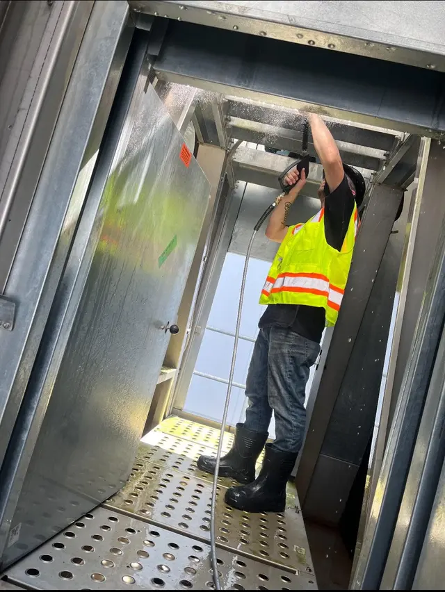Southeastern Kitchen Exhaust Cleaning — photo from the business 7