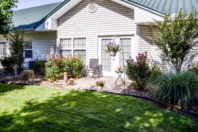 The Bungalows at Springdale — photo from the business 2