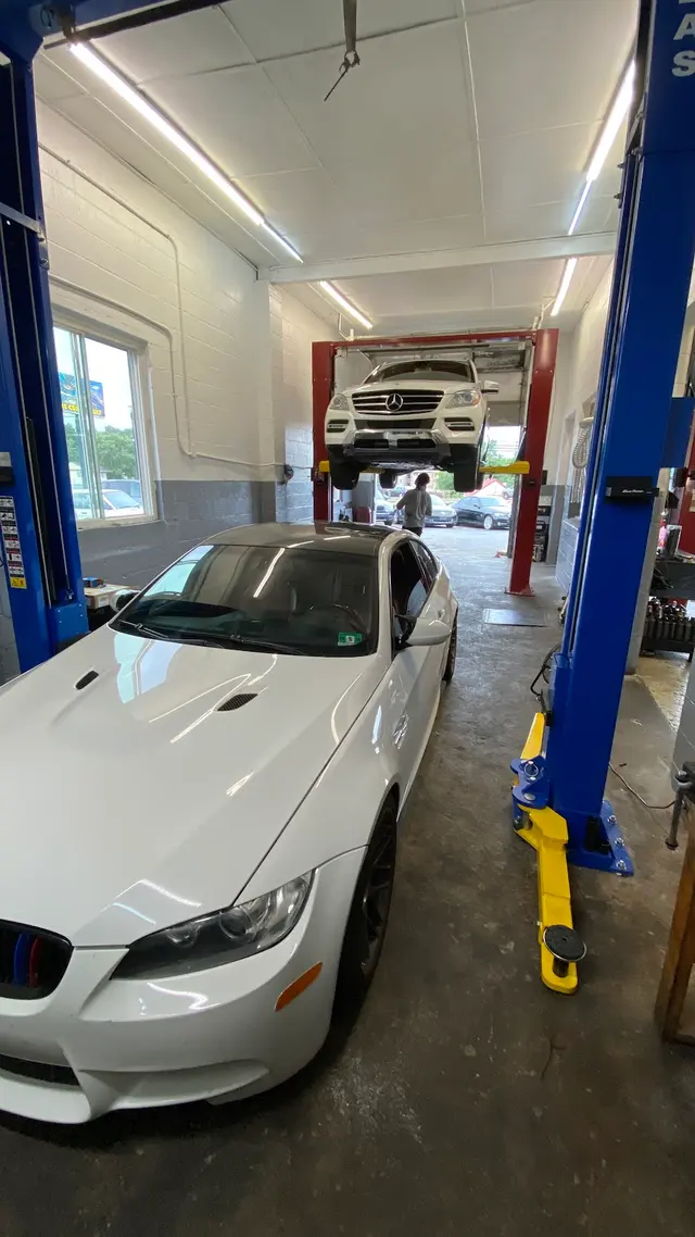 Finny's Complete Auto Repair - Luxury Imports & Exotics Specialists - BMW, Mercedes & More — photo from the business 6