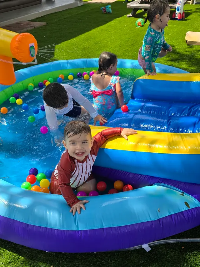 Pequeñas estrellas Spanish immersion daycare — photo from the business 7