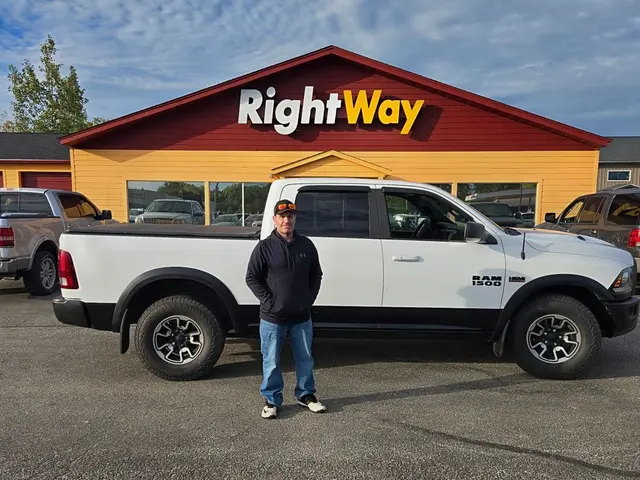 RightWay Auto Sales — photo from the business 4
