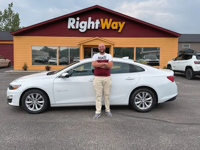 RightWay Auto Sales — photo from the business 6