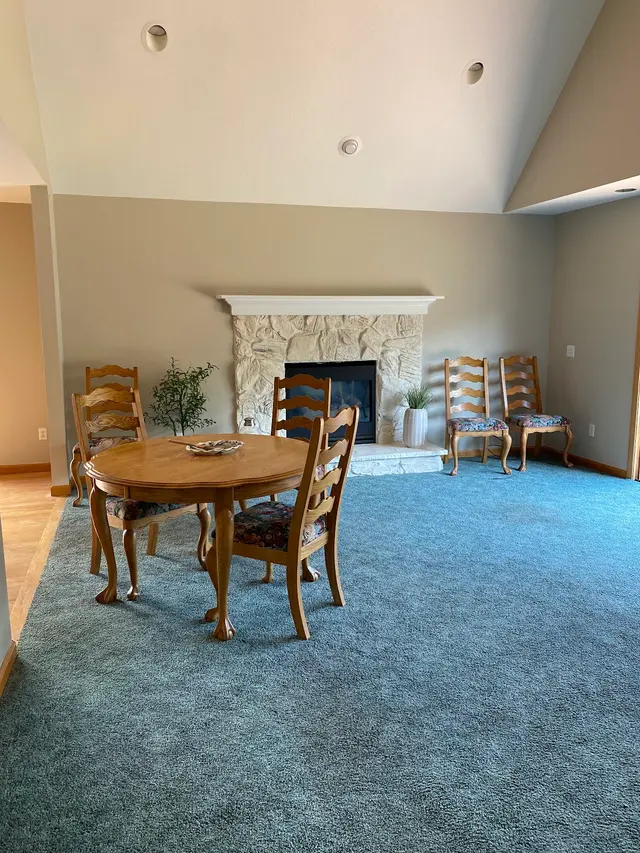 Renee's wallcoverings plus LLC — customer photo 6