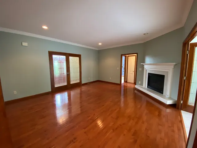 Renee's wallcoverings plus LLC — photo from the business 3