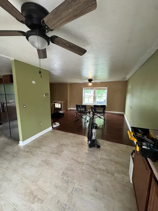 Renee's wallcoverings plus LLC — photo from the business 10