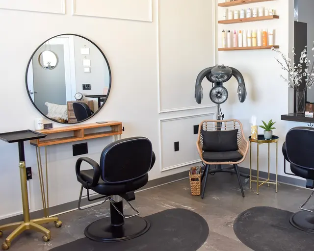 Sola Salons — photo from the business 2