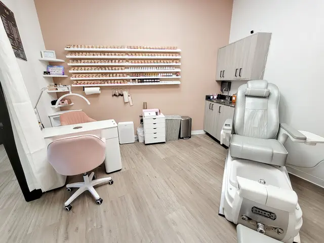 Sola Salons — photo from the business 8