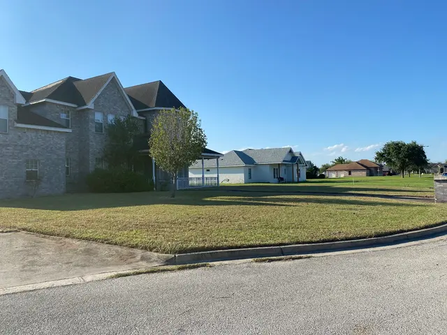 Ace's lawn care — photo from the business 10