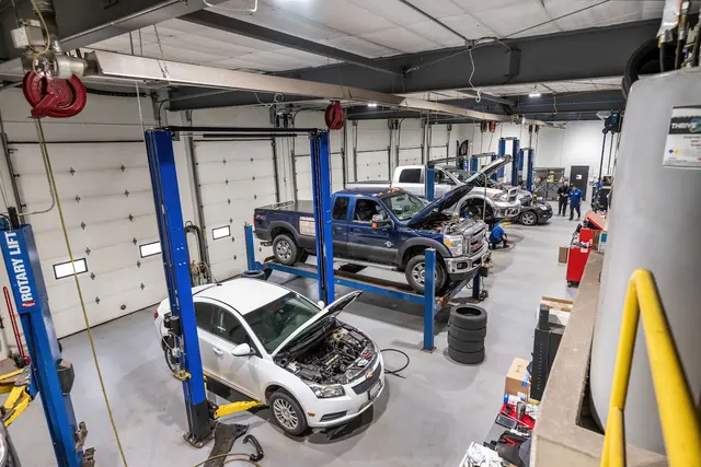 Huron Automotive — photo from the business 9