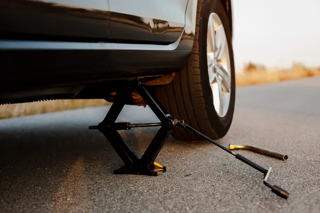 Easy Roadside Assistance — photo from the business 9