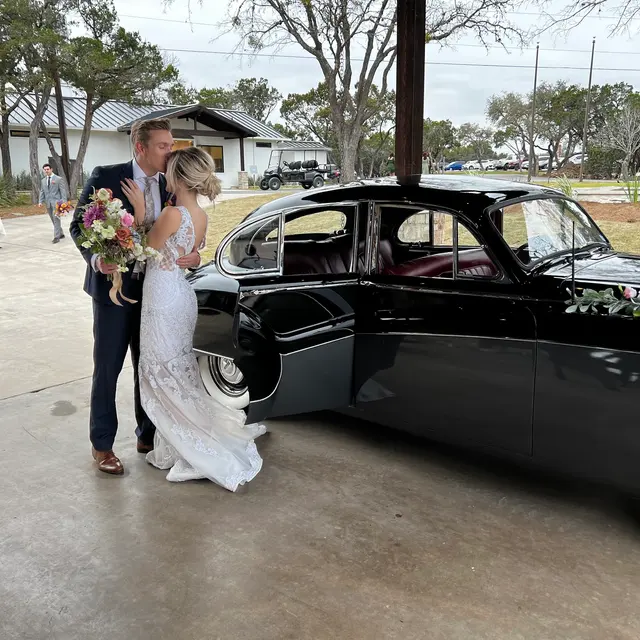 Lux Limo Austin Limo Service — photo from the business 9