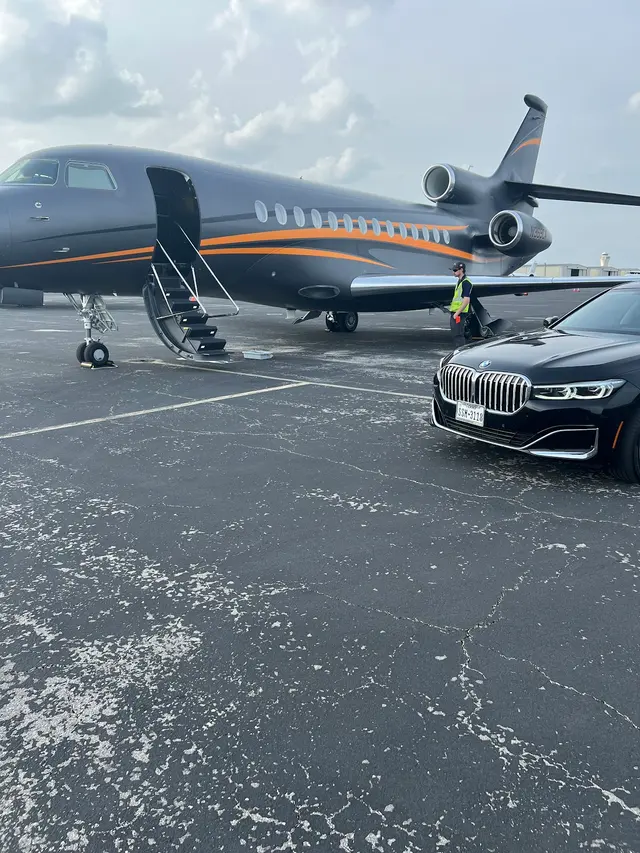 Great Hills Limousine, LLC | Austin Limo Service, Black Car Service, and Airport Shuttle Service — photo from the business 7