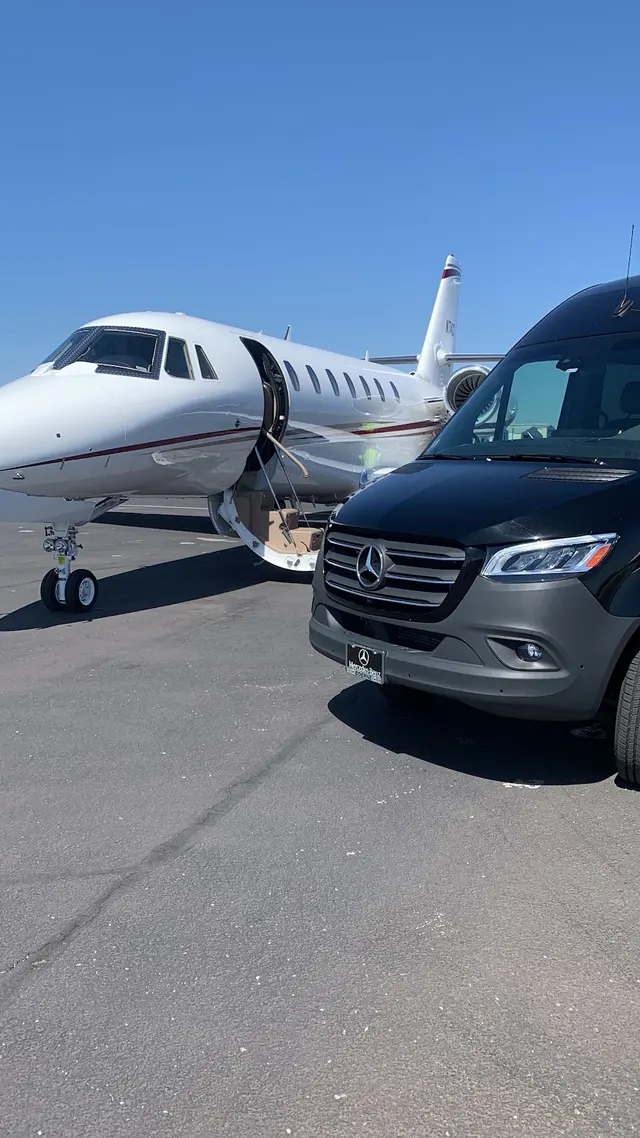 Great Hills Limousine, LLC | Austin Limo Service, Black Car Service, and Airport Shuttle Service — photo from the business 6
