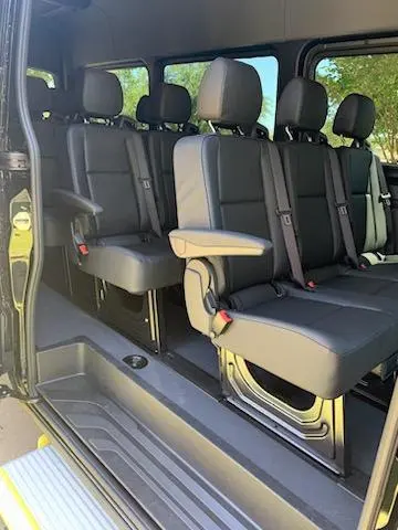 Great Hills Limousine, LLC | Austin Limo Service, Black Car Service, and Airport Shuttle Service — photo from the business 8