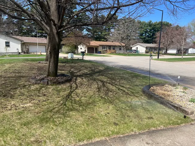 G3 Fertilizing and Weed Control — customer photo 4