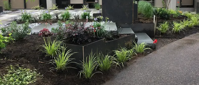 Creekscape Design LLC Landscape Design & Installation, Retaining Walls, Garden Design — photo from the business 10